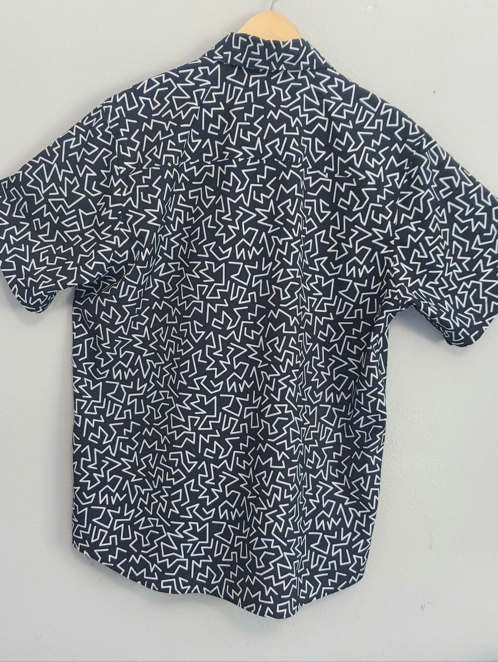 Dixxon Flannel Co. The Zag Party Short Sleeve Button Down Shirt Men Large - Picture 8 of 10